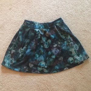 Express pleated floral mini-skirt